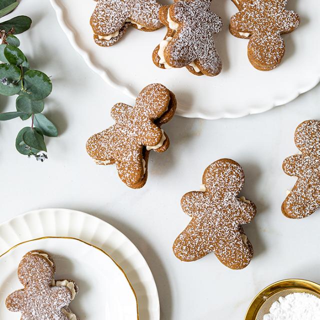 Gingerbread sandwich cookies