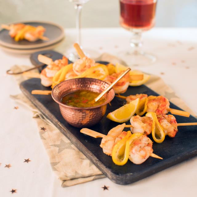 Mini Prawns Skewers with Lemon Chilli Dip