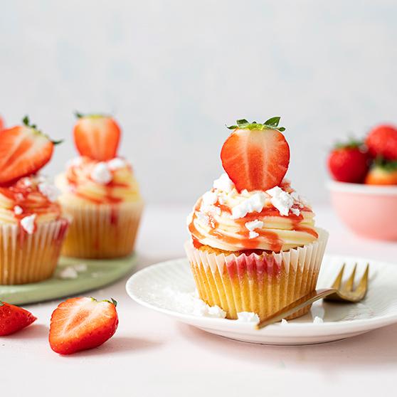 Eton mess cupcakes