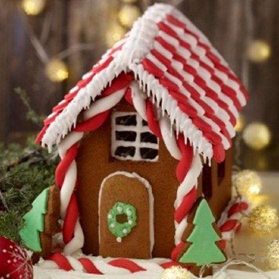 Christmas Gingerbread House