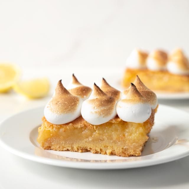 Lemon meringue bars