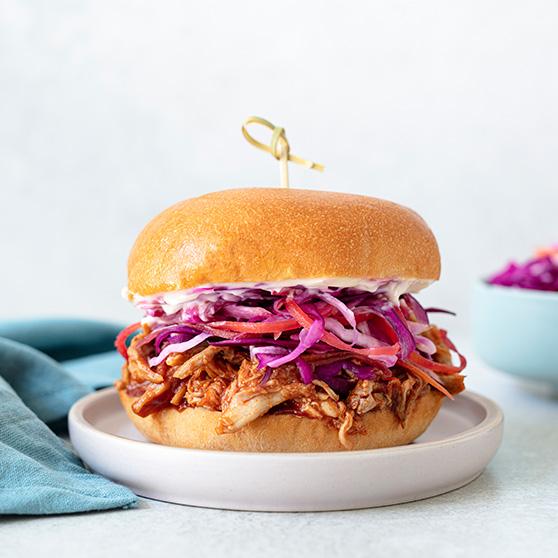 Sticky pulled pork burgers